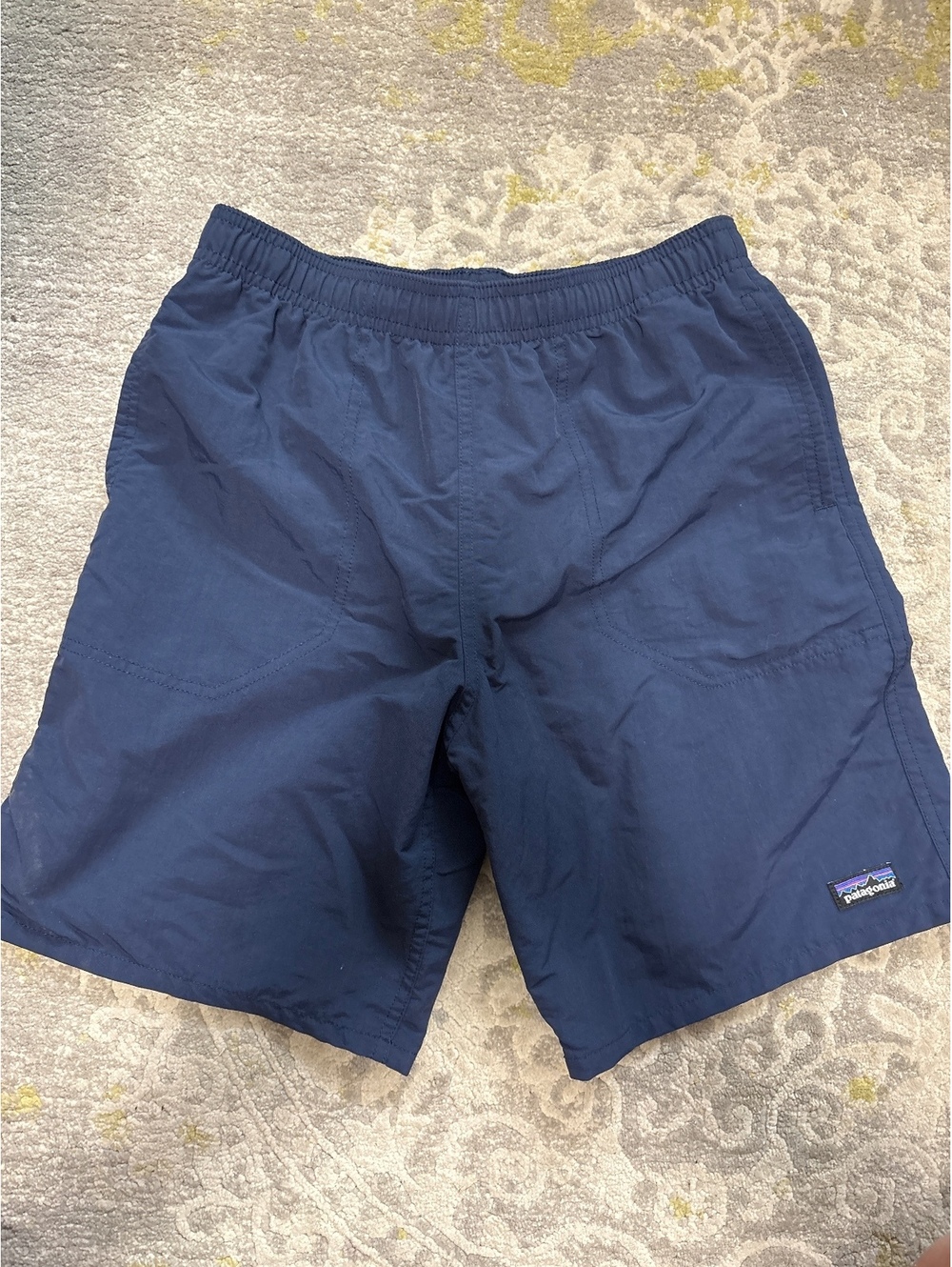 Patagonia XL baggies navy 6.5 “ kids